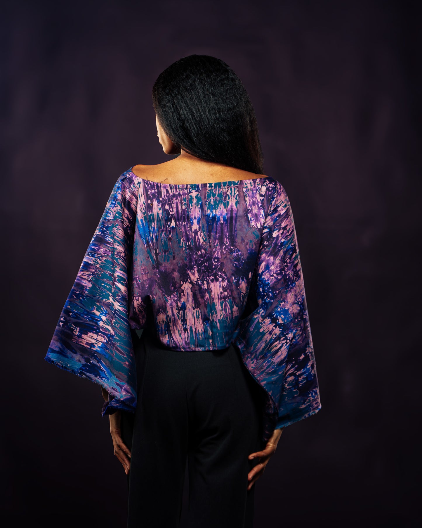 Top ANANGO à manches longues pour un look élégant - édition limitée - YMN06